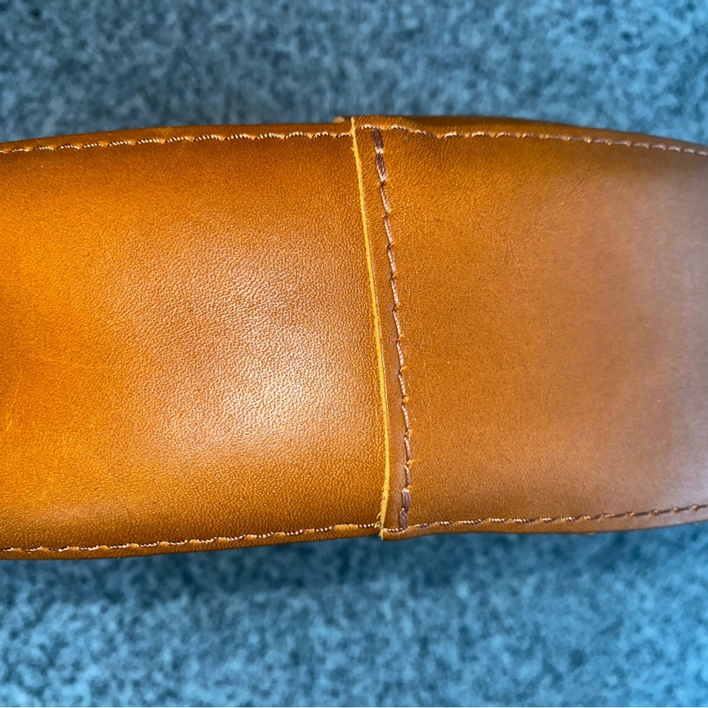 Portland Leather Goods Nora Bag in Honey - Picture 8 of 10